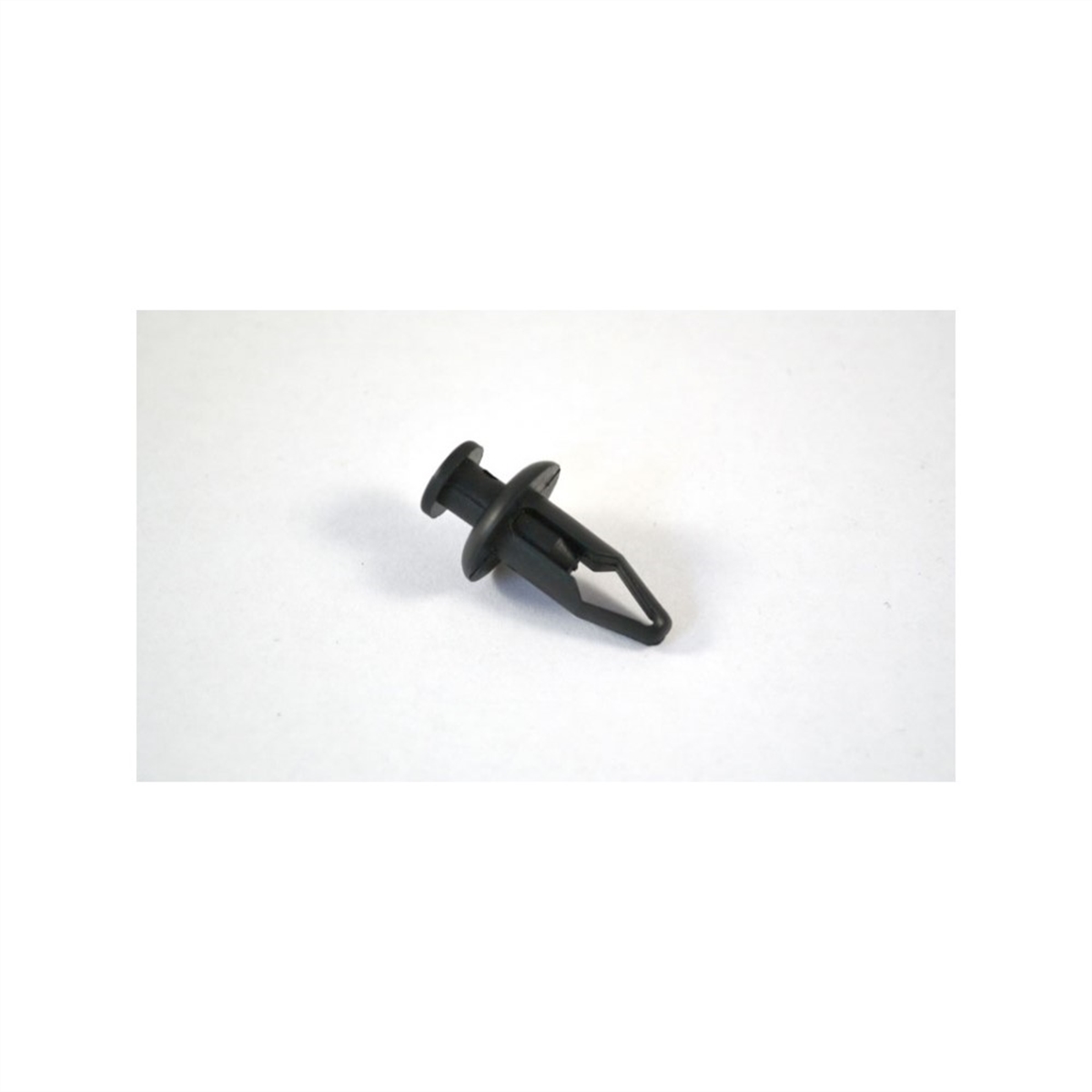 Black Nylon Push-Type Retainer 8mm (Bag 100)