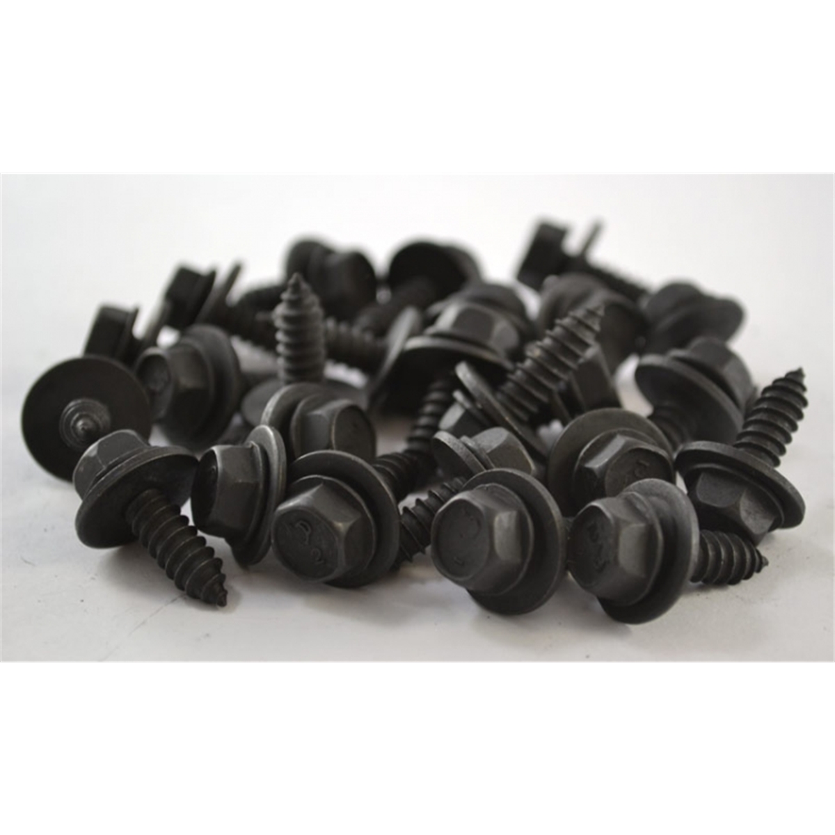 Black Phosphate Finish Sheet Metal Screw (Bag 100)