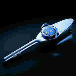 Precision Instruments D1F75CHNMP 1/4 In Dr Dial Torque Wrench w/ Precision Instruments D1F75CHNMP 1/4 In Dr Dial Torque Wrench w/